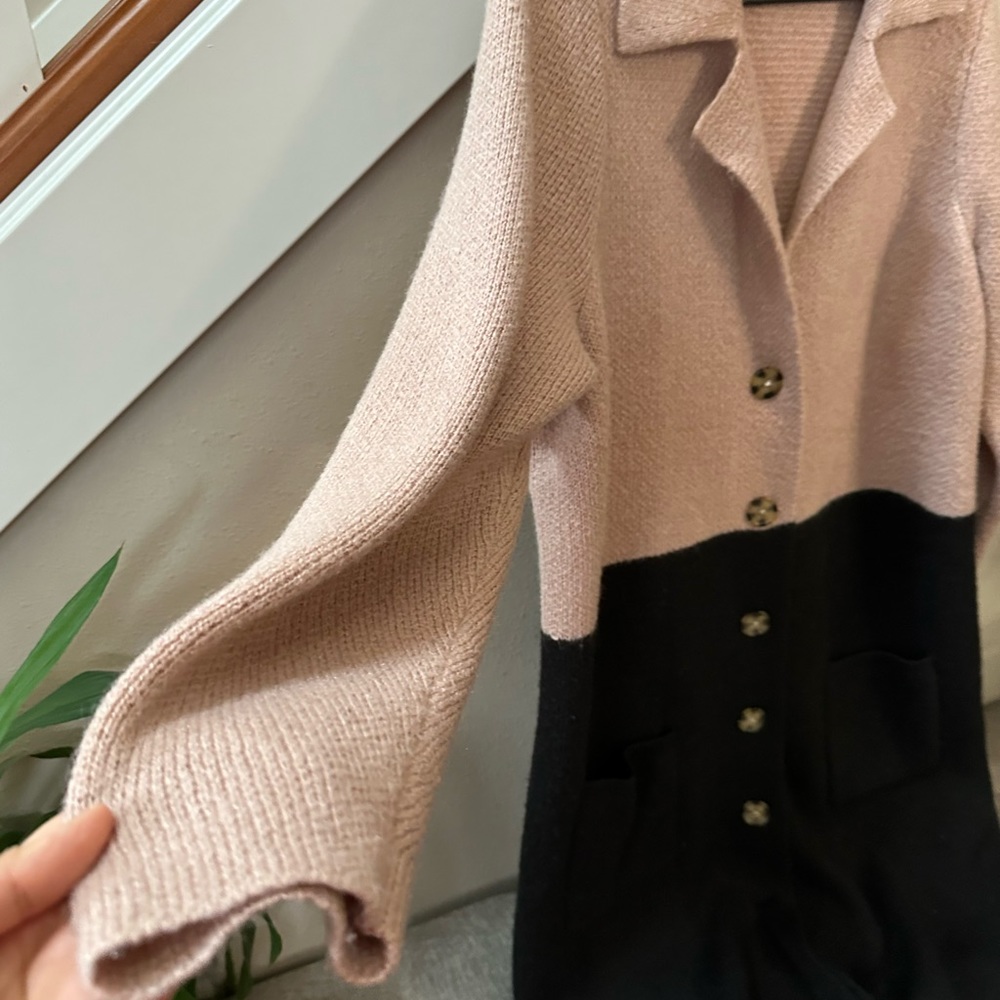 Torrid Beige / Black Colorblock Button Front Card… - image 5